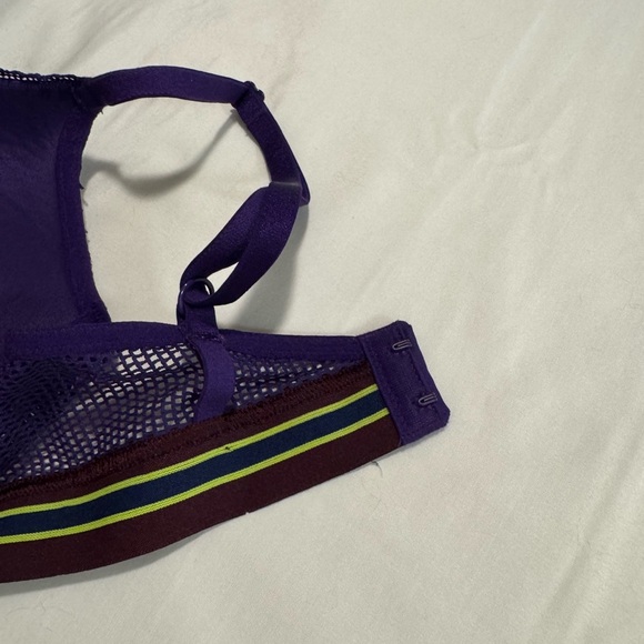Victoria's Secret Purple Lace Push-Up Bra with Striped Band - Picture 10 of 11